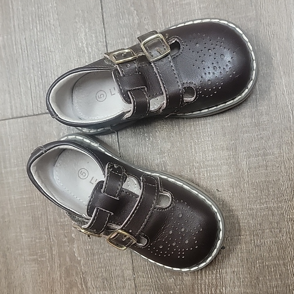 L'Amour shoes brown with gold buckles size 5